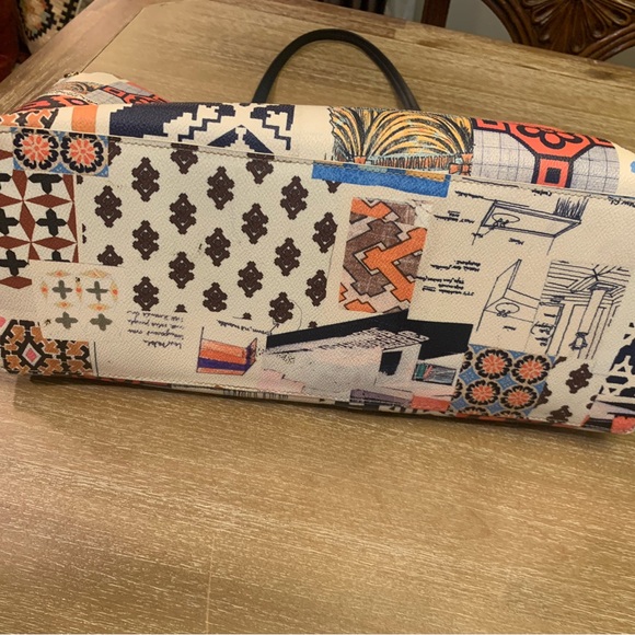 Tory Burch Limited Edition Kerrington Tote
Bag - Picture 5 of 16